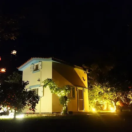 Kipi Village *